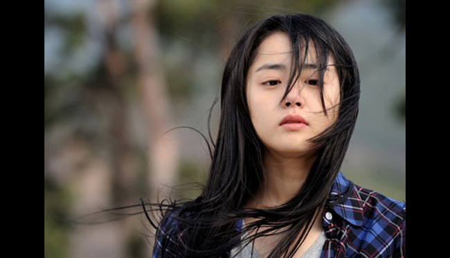 Moon Geun Young: Từ vai diễn nhỏ trong 'Trái tim mùa thu', cô bé Moon  đáng yêu ngày nào đã thực sự trưởng thành cả về diễn xuất lẫn ngoại  hình, trở thành một diễn viên thực thụ trong làng giải trí xứ Hàn.